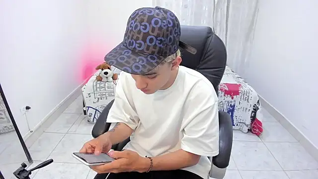 weesley boy online show from 09/27/25, 03:34