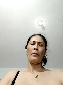 ZARAY 1118 online show from 12/16/25, 01:43