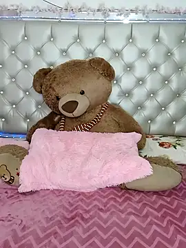 ZARAY 1118 online show from 10/28/25, 06:29