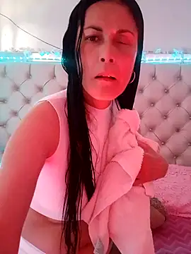 ZARAY 1118 online show from 10/26/25, 05:46