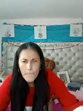 ZARAY 1118 online show from 10/15/25, 09:23