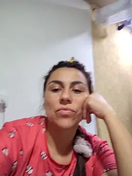 Snapshot of vanessa-titisM chatting on 04/16/26, 01:06 vanessa-titisM online show from 04/16/26, 01:06