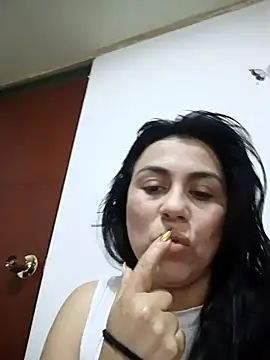 vanessa-titisM online show from 11/13/25, 02:15