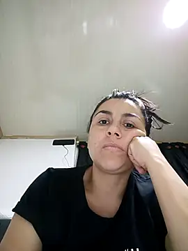 Snapshot of vanessa-titisM chatting on 03/13/26, 04:28 vanessa-titisM online show from 03/13/26, 04:28