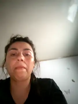 Snapshot of vanessa-titisM chatting on 05/09/26, 02:26 vanessa-titisM online show from 05/09/26, 02:26