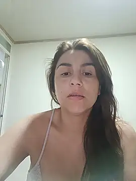 Snapshot of vanessa-titisM chatting on 07/08/26, 04:13 vanessa-titisM online show from 07/08/26, 04:13