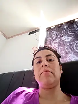 Snapshot of vanessa-titisM chatting on 03/07/26, 04:01 vanessa-titisM online show from 03/07/26, 04:01