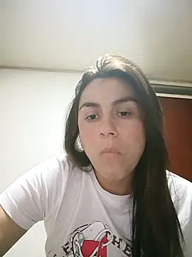 Snapshot of vanessa-titisM chatting on 03/20/26, 03:40 vanessa-titisM online show from 03/20/26, 03:40