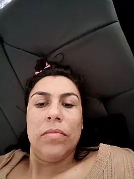 Snapshot of vanessa-titisM chatting on 03/15/26, 03:08 vanessa-titisM online show from 03/15/26, 03:08