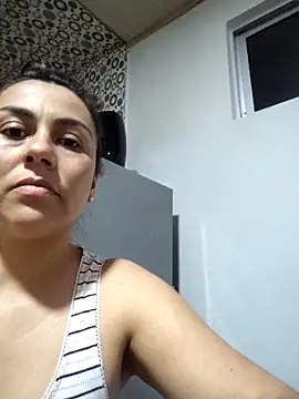Snapshot of vanessa-titisM chatting on 05/08/26, 12:25 vanessa-titisM online show from 05/08/26, 12:25