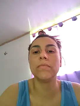 Snapshot of vanessa-titisM chatting on 04/16/26, 10:34 vanessa-titisM online show from 04/16/26, 10:34