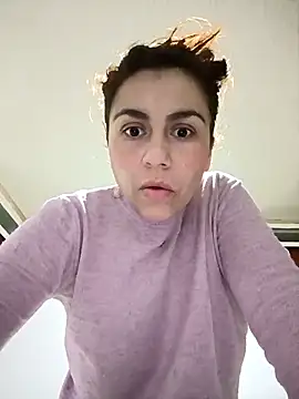 Snapshot of vanessa-titisM chatting on 10/12/25, 03:08 vanessa-titisM online show from 10/12/25, 03:08
