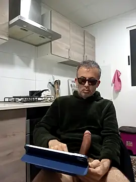 EmilioTaladdro online show from 03/29/26, 12:12