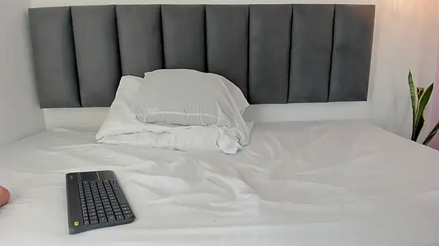 Snapshot of dulce_mmg chatting on 12/04/25, 07:13 dulce mmg online show from 12/04/25, 07:13