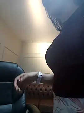 ArielBlossom    online show from 11/17/25, 11:03