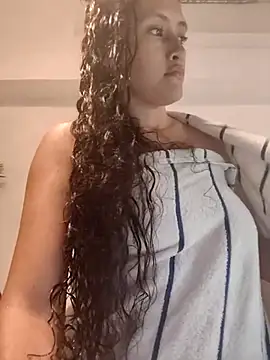 ArielBlossom    online show from 11/27/25, 11:16