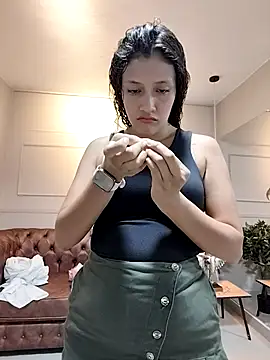 ArielBlossom    online show from 11/23/25, 11:09