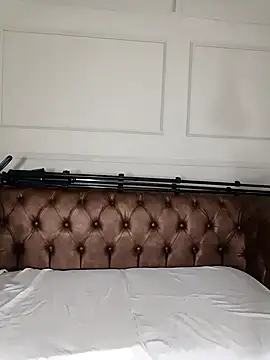 ArielBlossom    online show from 11/26/25, 11:10