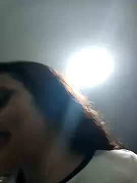 ArielBlossom    online show from 12/15/25, 11:05