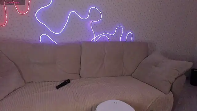 Nutsy Kitty online show from 11/26/25, 10:43