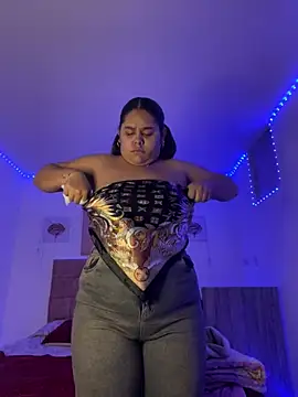 Anabelle 00  online show from 07/10/26, 04:23