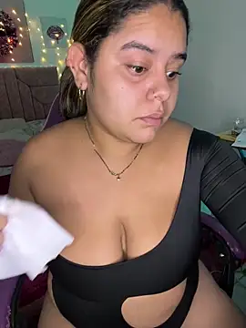 Anabelle 00  online show from 04/23/26, 03:13