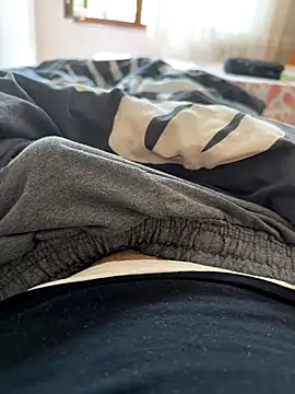 LAZ3R1 online show from 10/10/25, 07:42