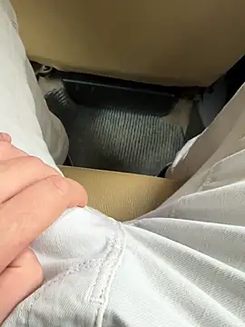 LAZ3R1 online show from 10/13/25, 09:00