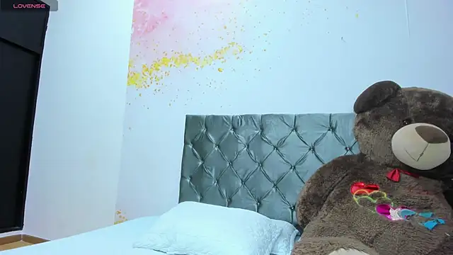 debora ortiz online show from 10/08/25, 01:12