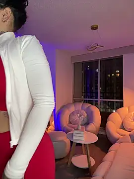 GabyMejiaa online show from 04/15/26, 03:45