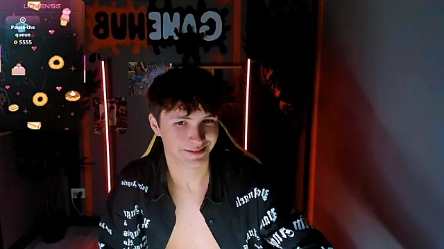Snapshot of JonnyDarka chatting on 09/19/25, 11:36 JonnyDarka online show from 09/19/25, 11:36