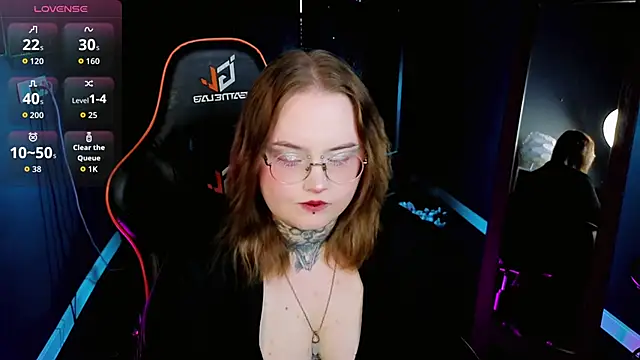 Alice Linger online show from 09/14/25, 03:34