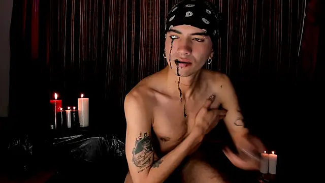 guynextdo0r online show from 10/31/25, 09:22