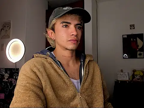 guynextdo0r online show from 10/11/25, 09:27