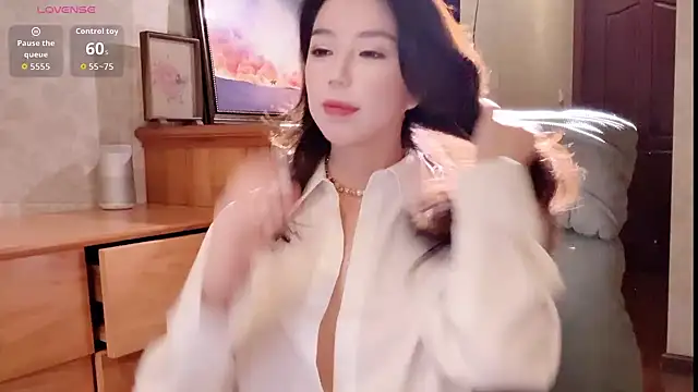 miss-lin online show from 03/24/26, 01:55