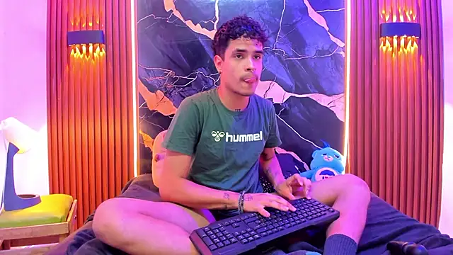 Lucky boys  X online show from 02/14/26, 07:47