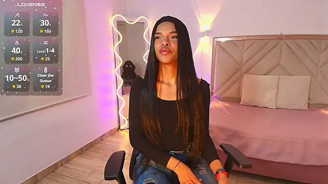 Miagates tay online show from 10/22/25, 03:28