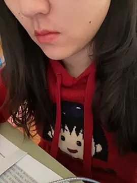 Snapshot of ruiki666 chatting on 10/22/25, 04:56 ruiki666 online show from 10/22/25, 04:56