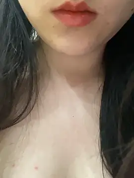 Snapshot of ruiki666 chatting on 03/31/26, 01:24 ruiki666 online show from 03/31/26, 01:24