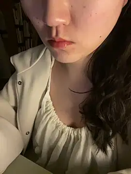 Snapshot of ruiki666 chatting on 11/13/25, 04:00 ruiki666 online show from 11/13/25, 04:00