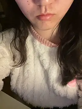 Snapshot of ruiki666 chatting on 11/15/25, 04:22 ruiki666 online show from 11/15/25, 04:22