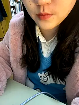 Snapshot of ruiki666 chatting on 11/28/25, 02:28 ruiki666 online show from 11/28/25, 02:28