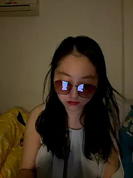 Snapshot of ruiki666 chatting on 09/28/25, 02:13 ruiki666 online show from 09/28/25, 02:13