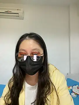 Snapshot of ruiki666 chatting on 09/19/25, 12:20 ruiki666 online show from 09/19/25, 12:20