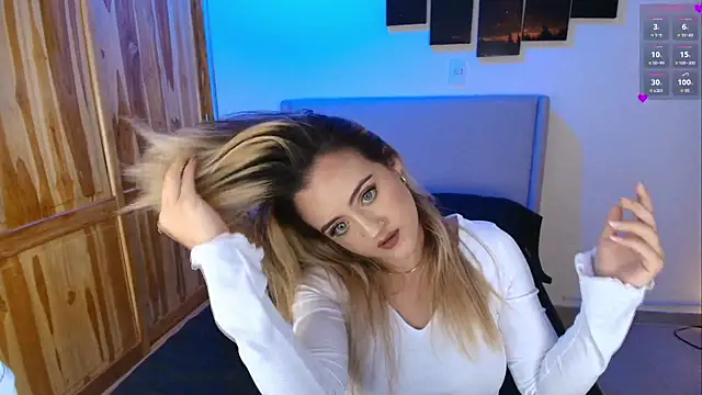 MaryMoon  online show from 10/28/25, 12:55