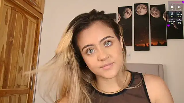 MaryMoon  online show from 12/15/25, 07:09