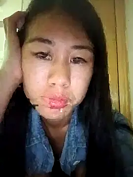 Snapshot of luy-xinh02 chatting on 10/02/25, 02:04 luy-xinh02 online show from 10/02/25, 02:04