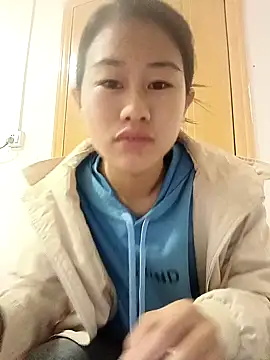 Snapshot of luy-xinh02 chatting on 10/30/25, 01:59 luy-xinh02 online show from 10/30/25, 01:59