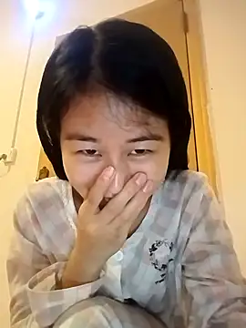 Snapshot of luy-xinh02 chatting on 10/05/25, 01:13 luy-xinh02 online show from 10/05/25, 01:13