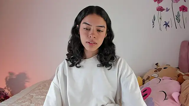 Snapshot of maddy_parker__ chatting on 03/22/26, 12:25 maddy parker online show from 03/22/26, 12:25